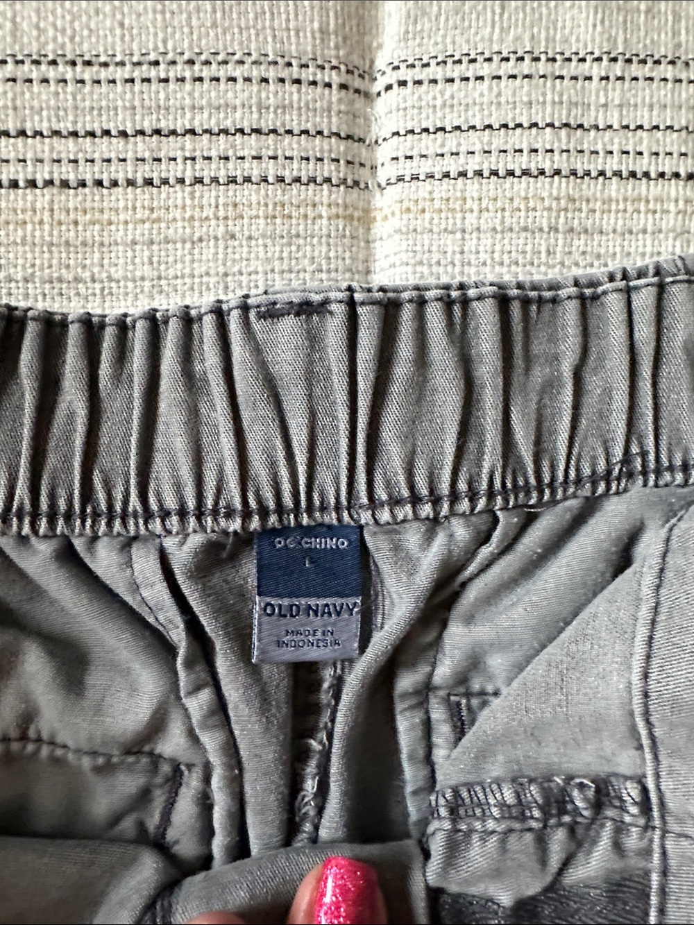 Old Navy..Set of 4 Casual Elastic-Waist Shorts in Black, Navy, Gray, and Khaki - Picture 14 of 14